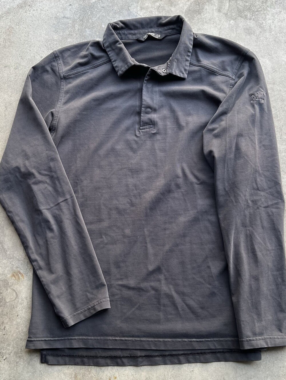 Arc’teryx Captive 1/4 Snap Long Sleeve Polo Shirt Size Medium Black Gray